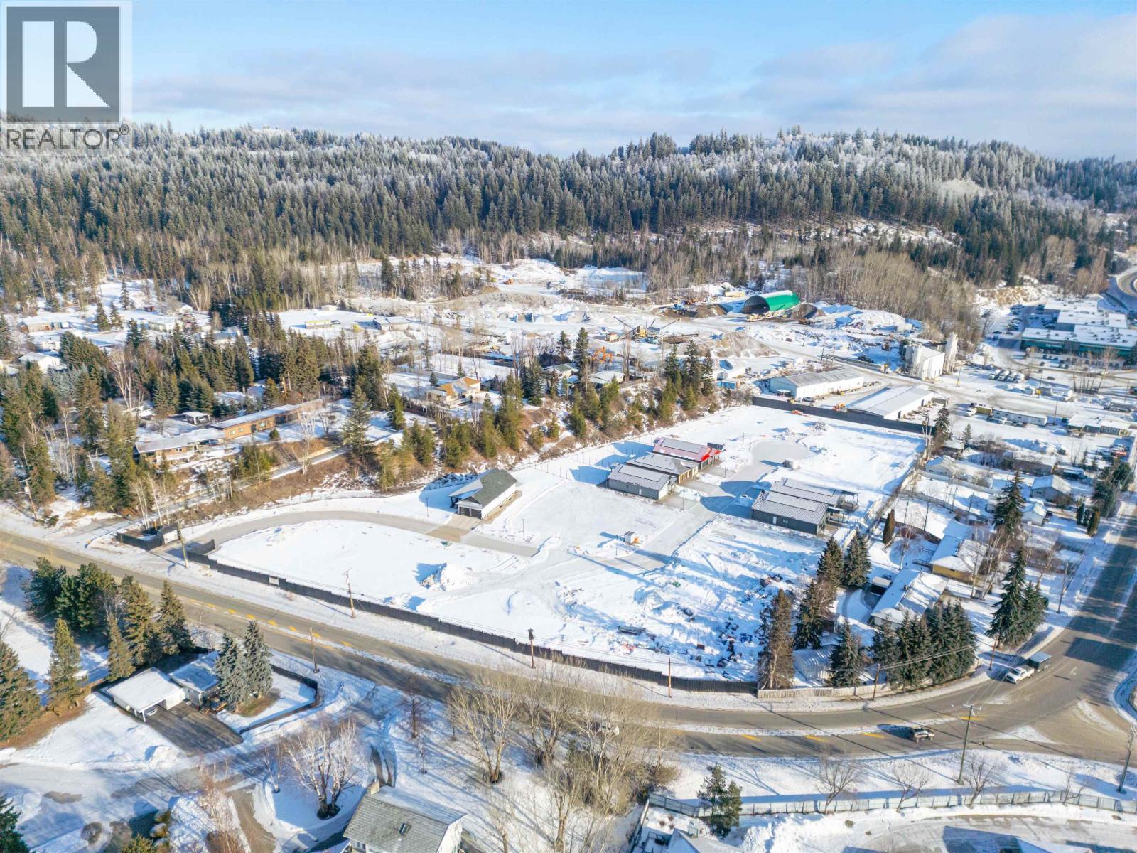 #118 960 NORTH NECHAKO ROAD - 40