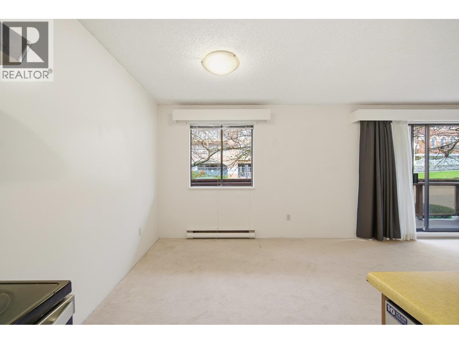 204 45 FOURTH STREET, New Westminster