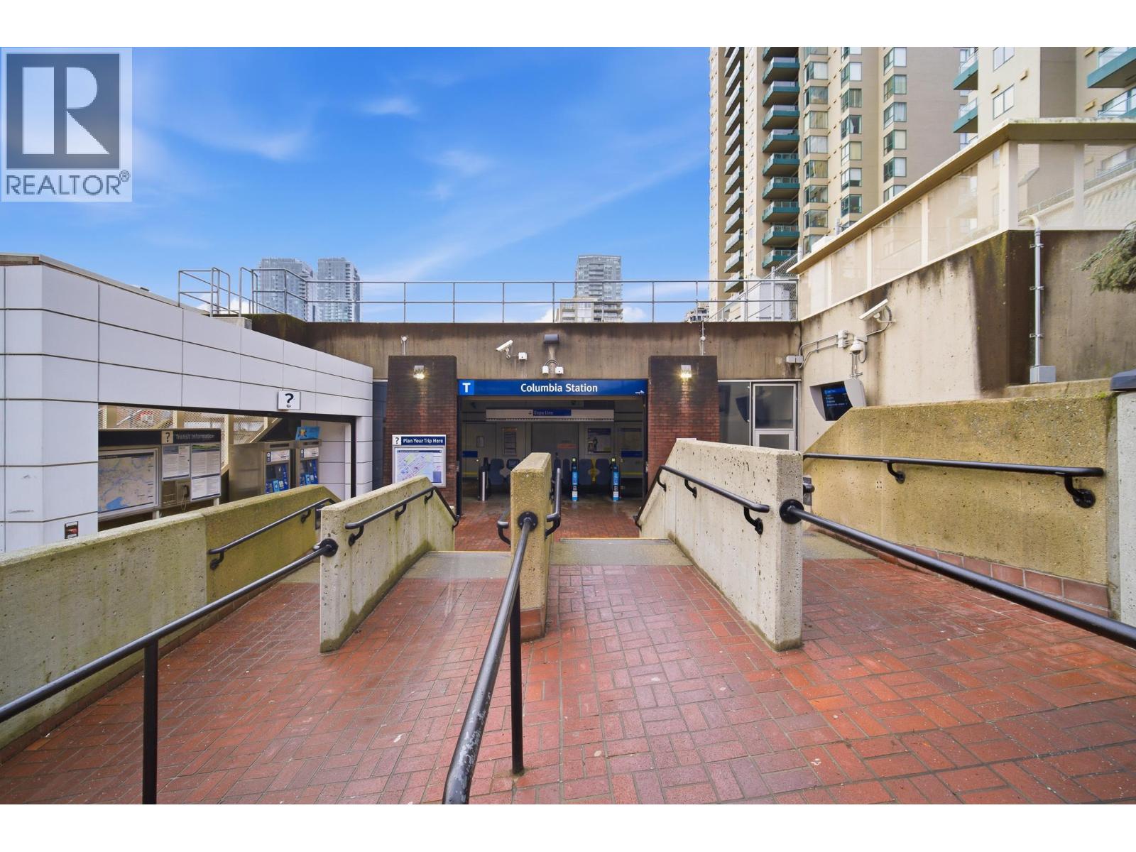 204 45 FOURTH STREET, New Westminster