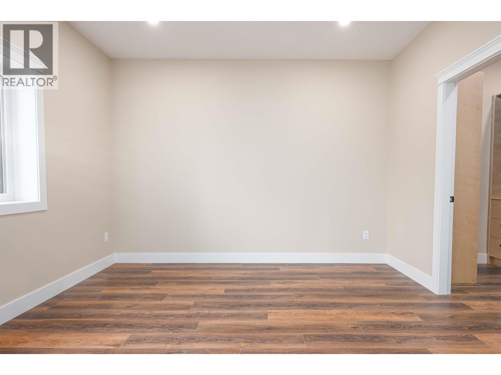 #119 960 NORTH NECHAKO ROAD - 29