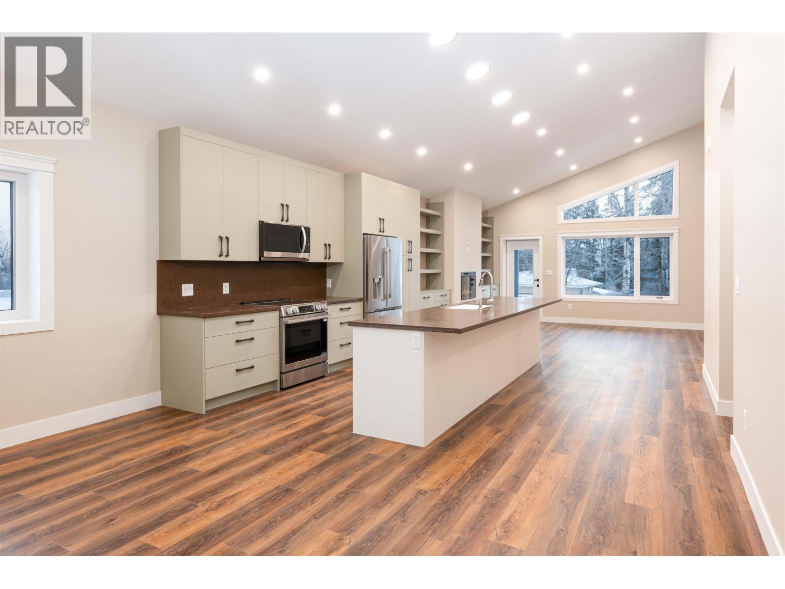 #119 960 NORTH NECHAKO ROAD - 10