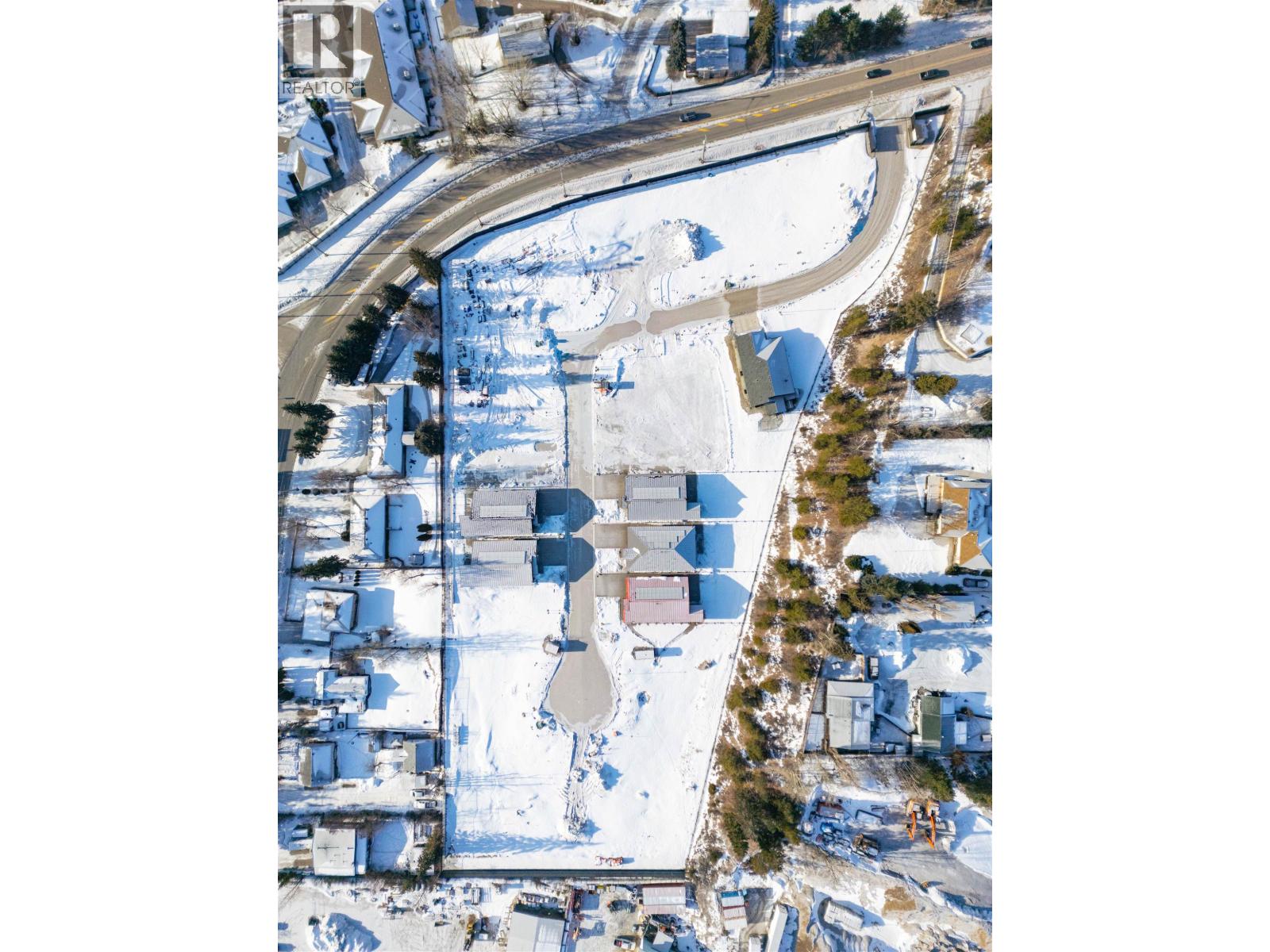 #119 960 NORTH NECHAKO ROAD - 40