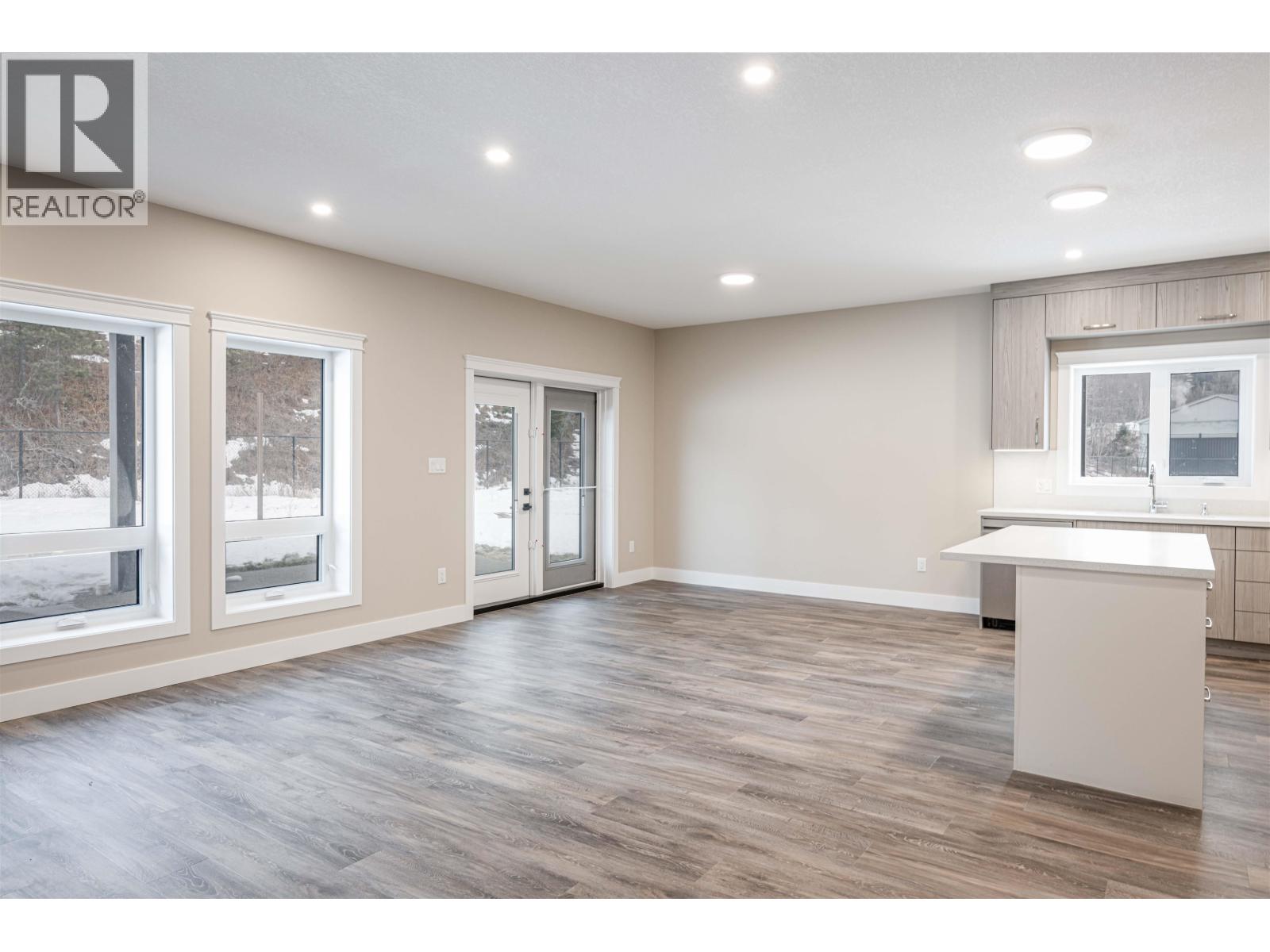 #120 960 NORTH NECHAKO ROAD - 19