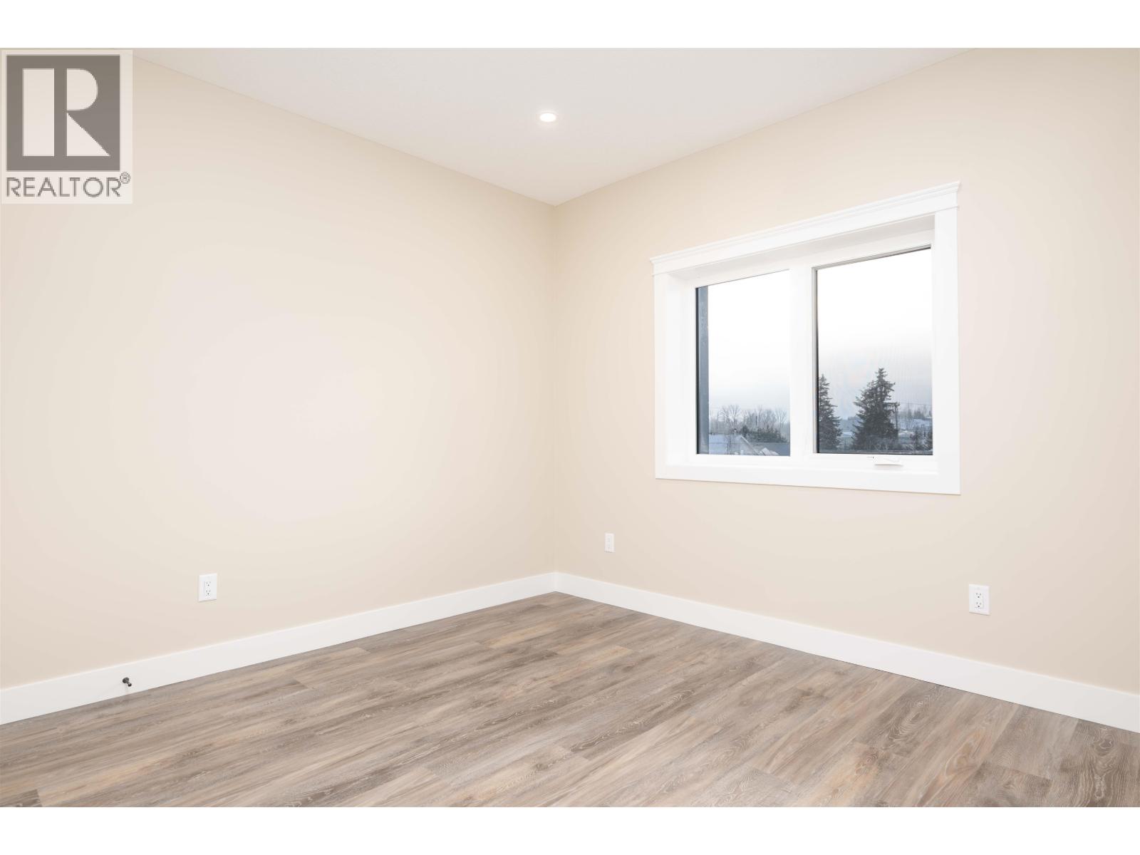 #120 960 NORTH NECHAKO ROAD - 24