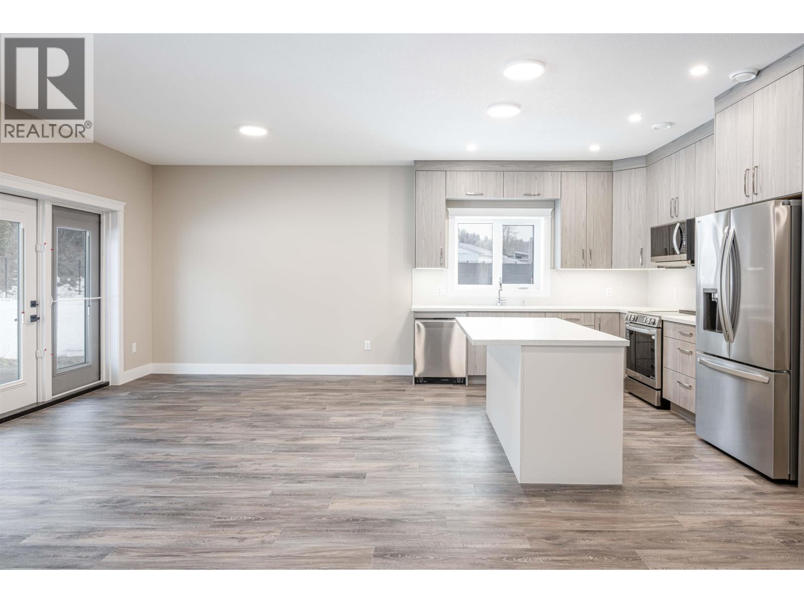 #120 960 NORTH NECHAKO ROAD - 12