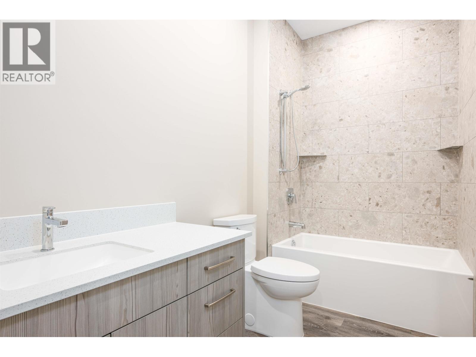 #120 960 NORTH NECHAKO ROAD - 23