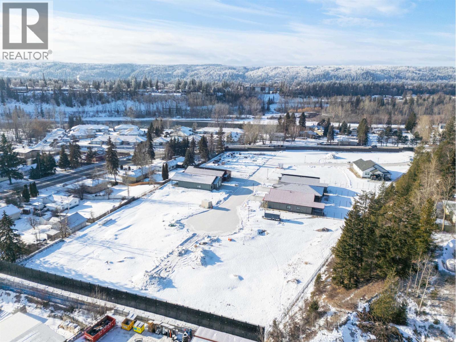 #120 960 NORTH NECHAKO ROAD - 33