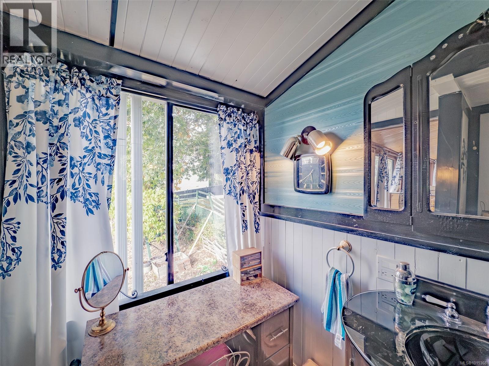 4927 Neill St, Port Alberni