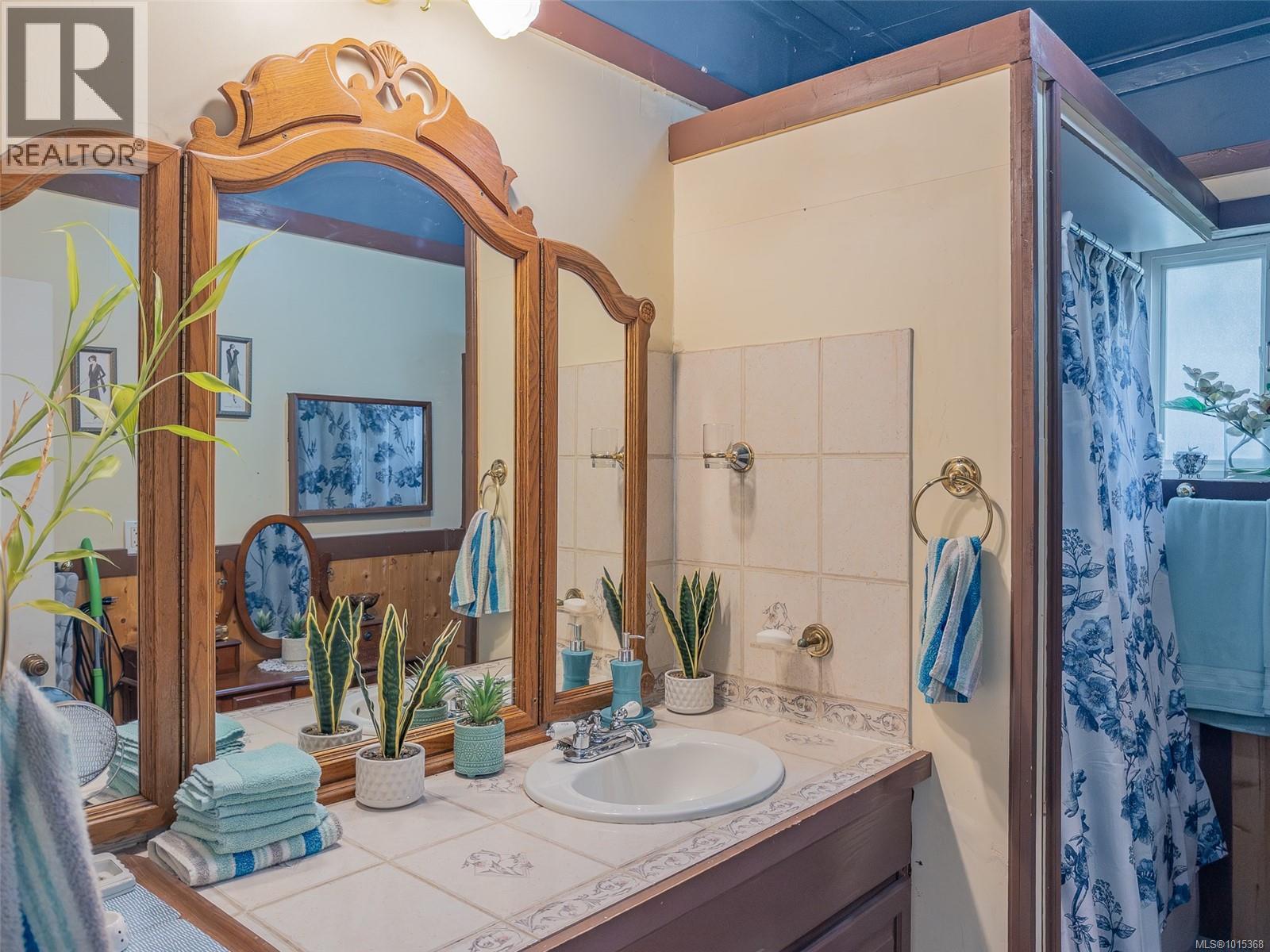 4927 Neill St, Port Alberni