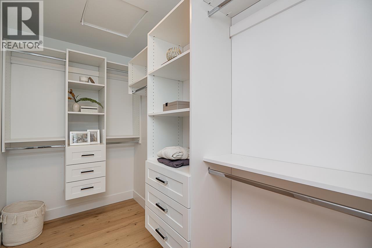 4917 VENABLES STREET, Burnaby