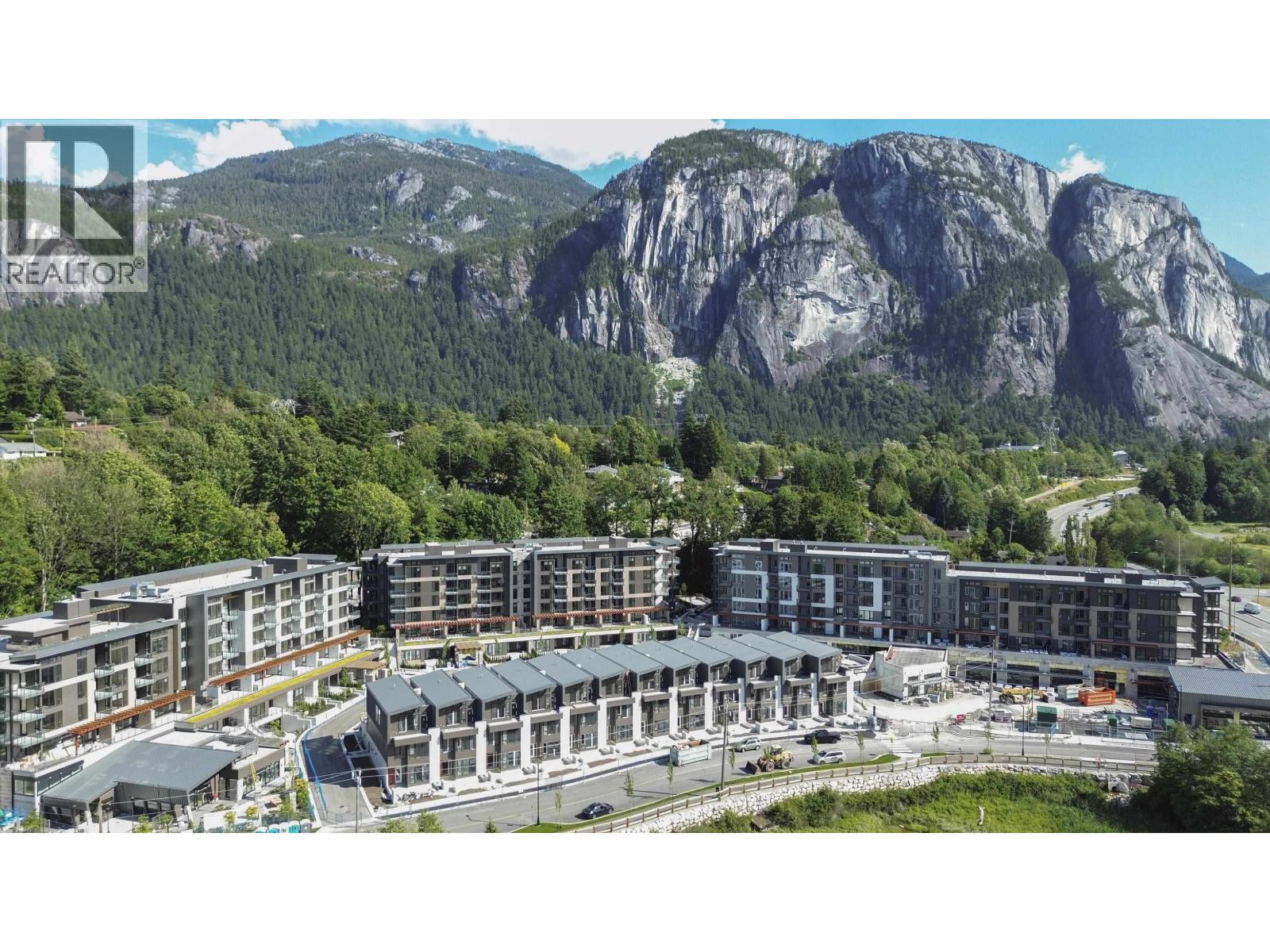 303 1506 SCOTT CRESCENT, Squamish