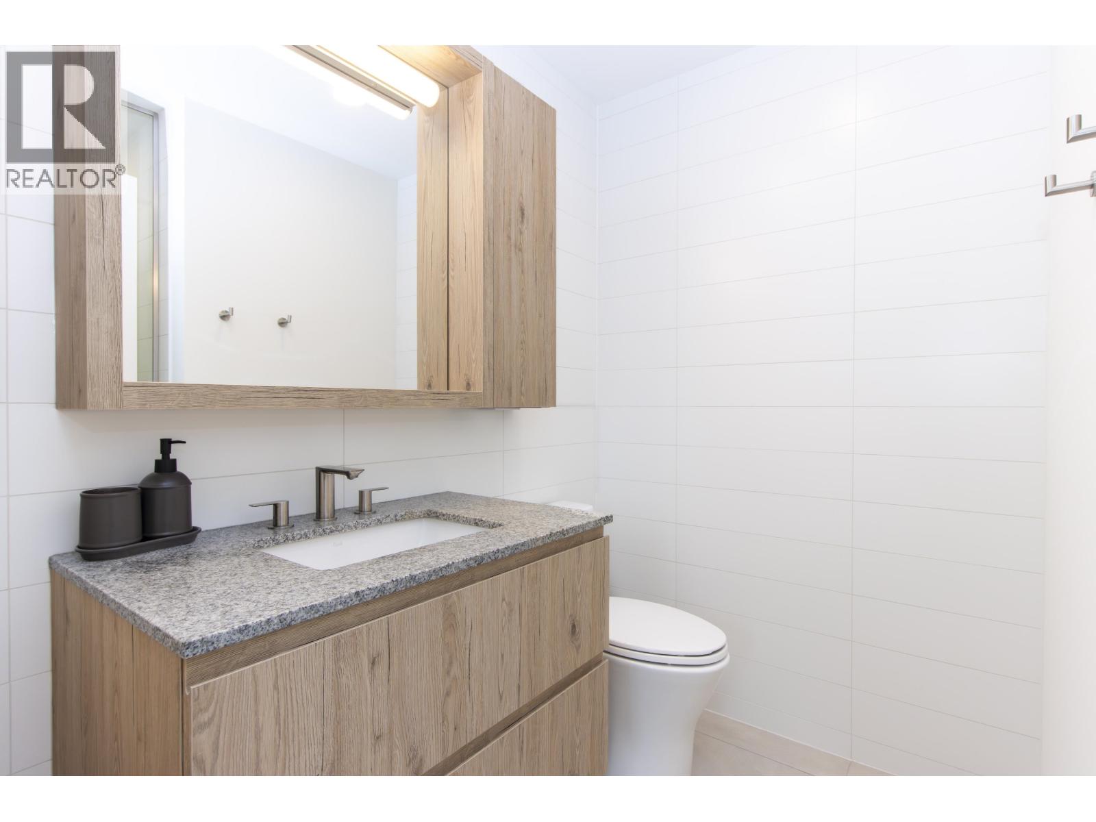 303 1506 SCOTT CRESCENT, Squamish