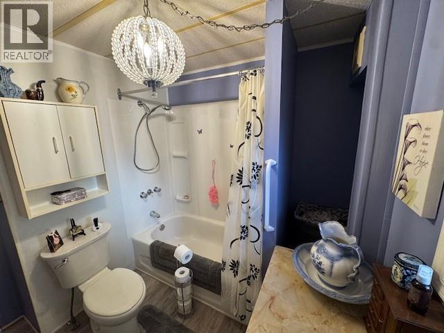 #3 746 THOMPSON AVENUE - 14