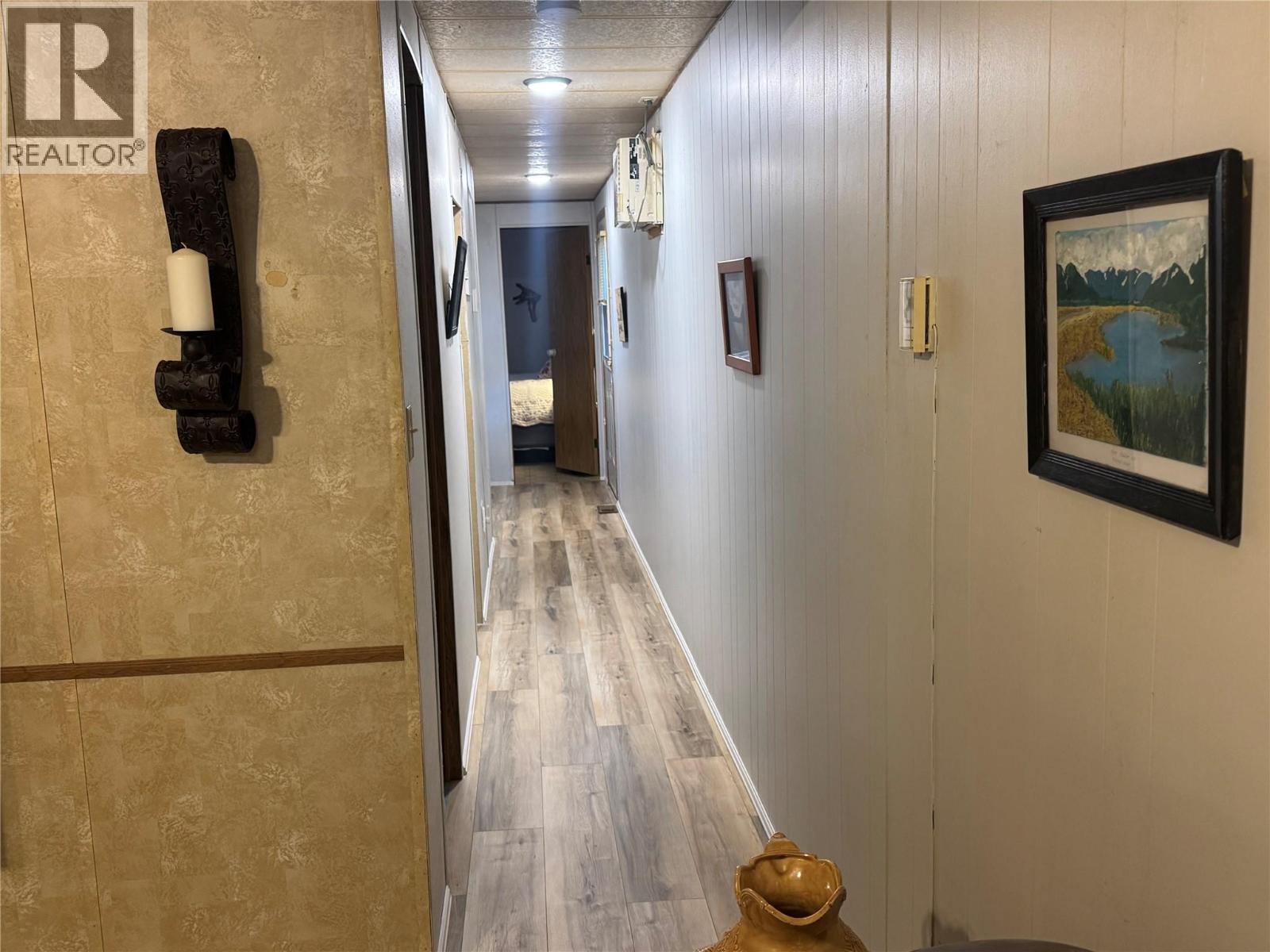 #3 746 THOMPSON AVENUE - 11