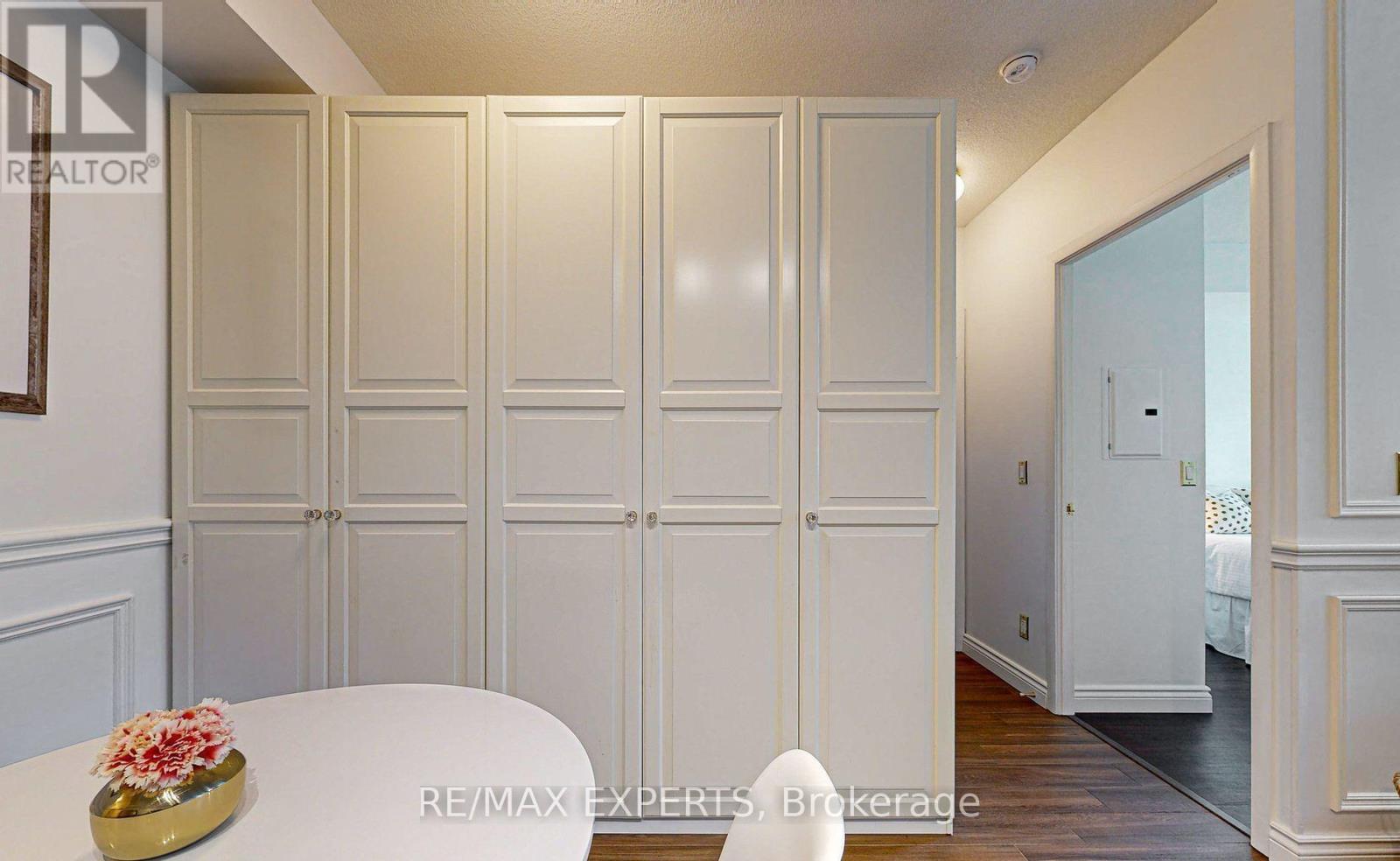 #355 209 FORT YORK BOULEVARD - 10