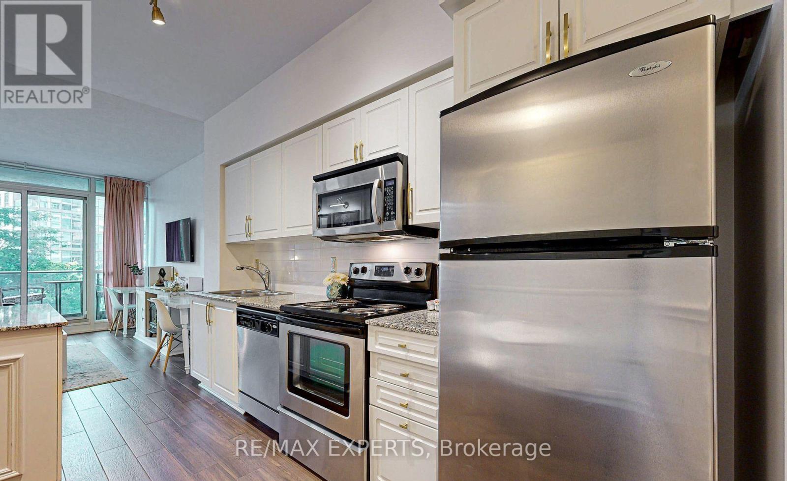 #355 209 FORT YORK BOULEVARD - 14
