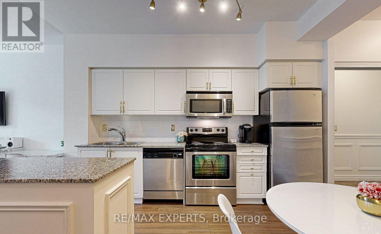 #355 209 FORT YORK BOULEVARD - 15