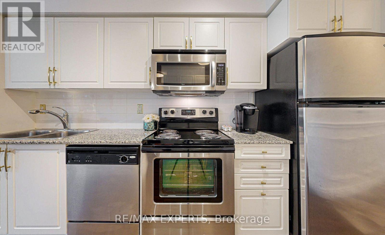 #355 209 FORT YORK BOULEVARD - 16