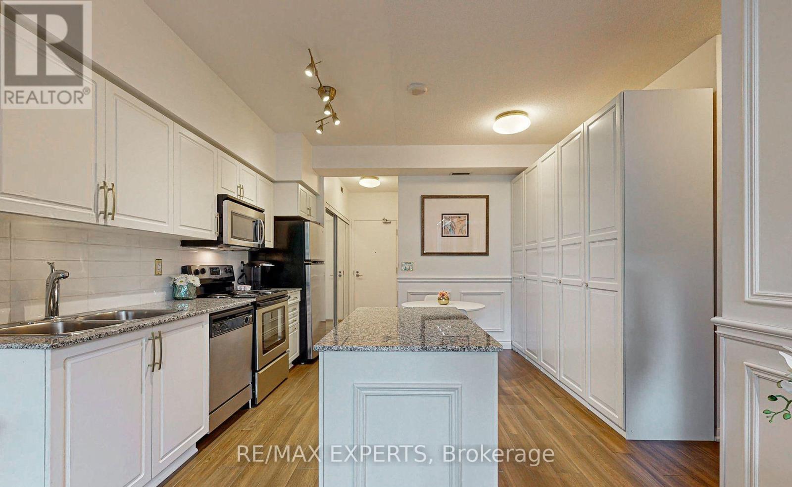 #355 209 FORT YORK BOULEVARD - 19