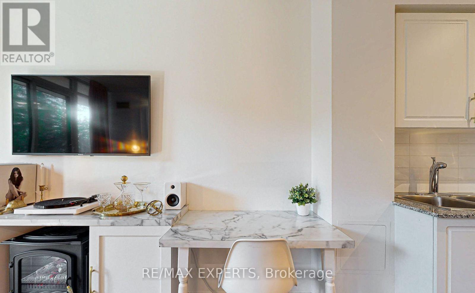 #355 209 FORT YORK BOULEVARD - 21