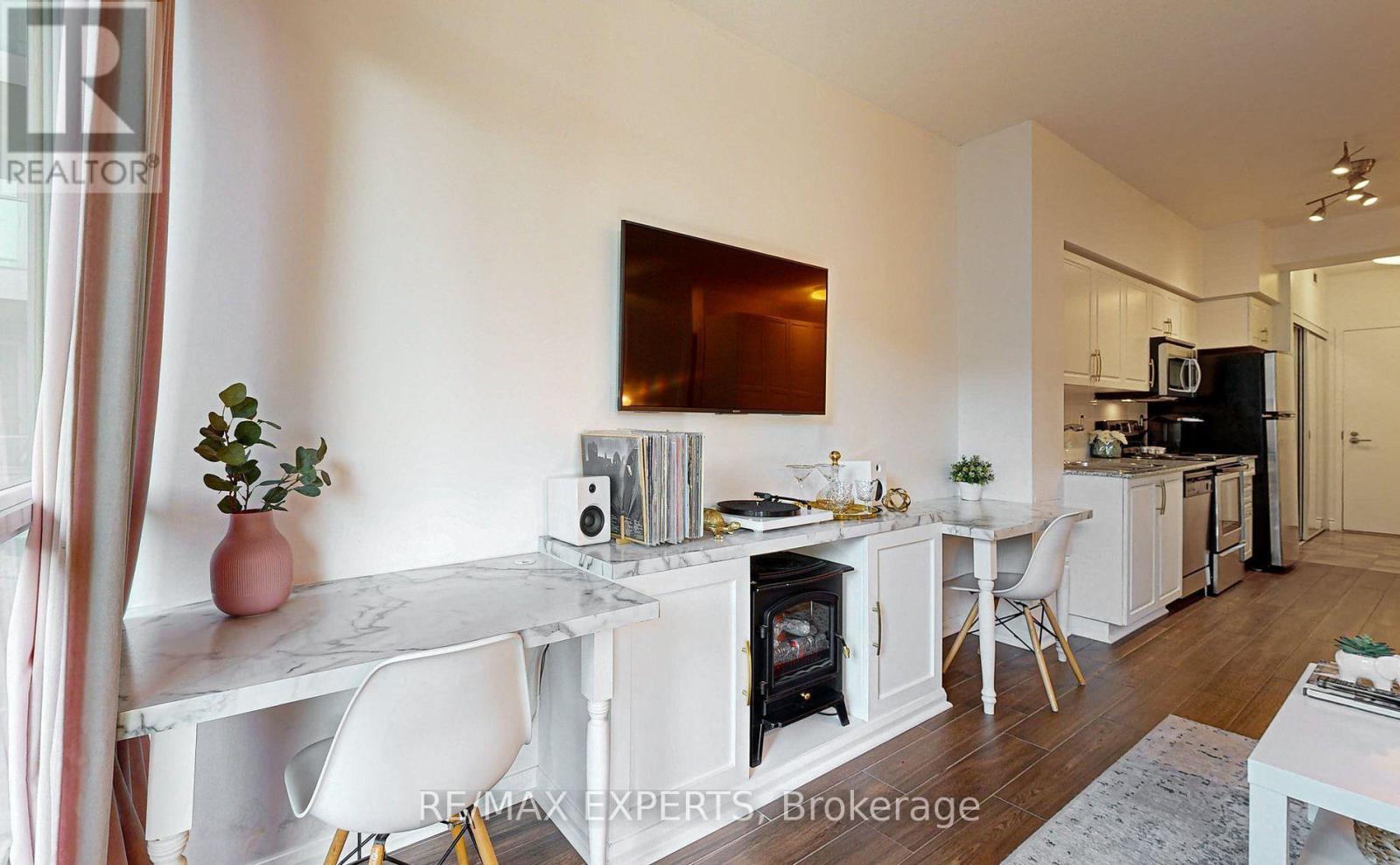#355 209 FORT YORK BOULEVARD - 22