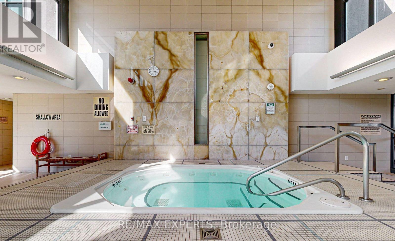 #355 209 FORT YORK BOULEVARD - 37