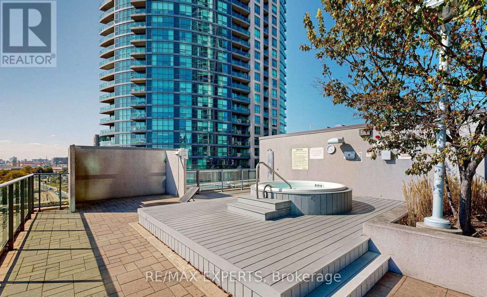 #355 209 FORT YORK BOULEVARD - 39