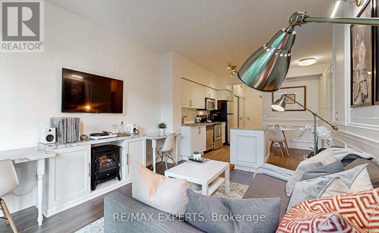 #355 209 FORT YORK BOULEVARD - 5