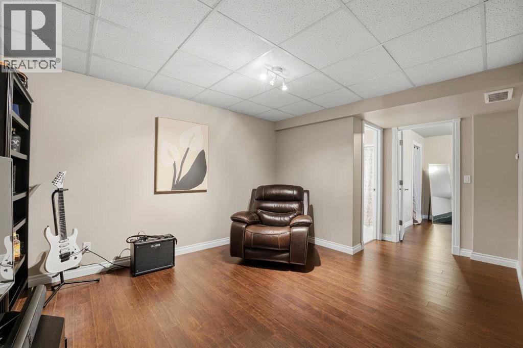 35 Windermere Close, Red Deer