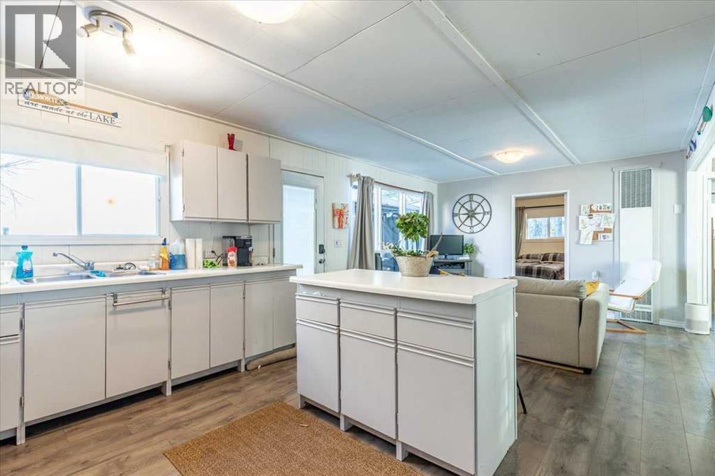 125 Poplar Bay - Photo 4 of 22, Rural Wetaskiwin No. 10, County of, Alberta