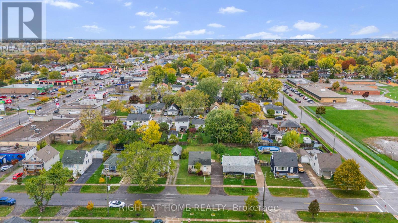 9 ADMIRAL ROAD - Photo 3 of 42, St. Catharines (Secord Woods), Ontario