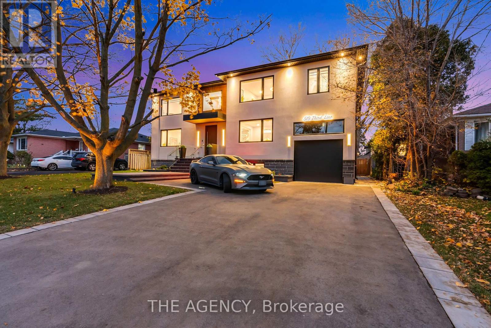 519 THIRD LINE - Photo 2 of 47, Oakville (WO West), Ontario