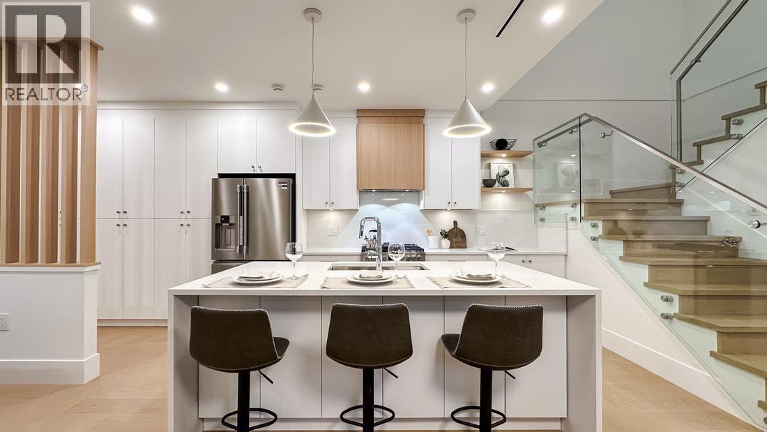 3929 FOREST STREET, Burnaby