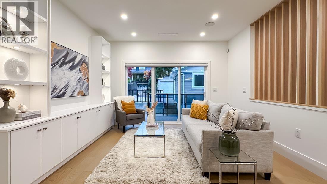 3929 FOREST STREET, Burnaby