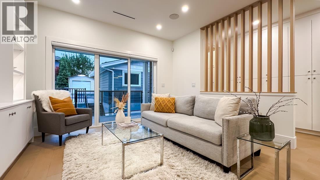 3929 FOREST STREET, Burnaby