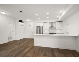101 33568 George Ferguson Way, Abbotsford, BC V2S0M3 Photo 9