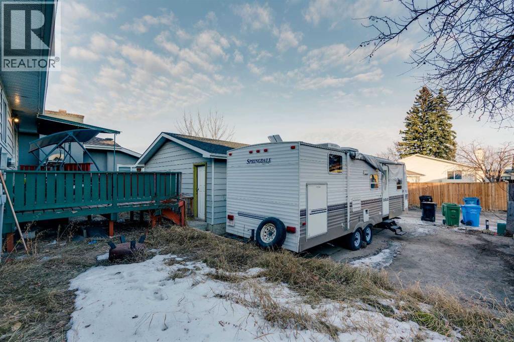 Single Family House Bi-level for Sale in  Whiteglen Crescent NE Whitehorn Calgary 