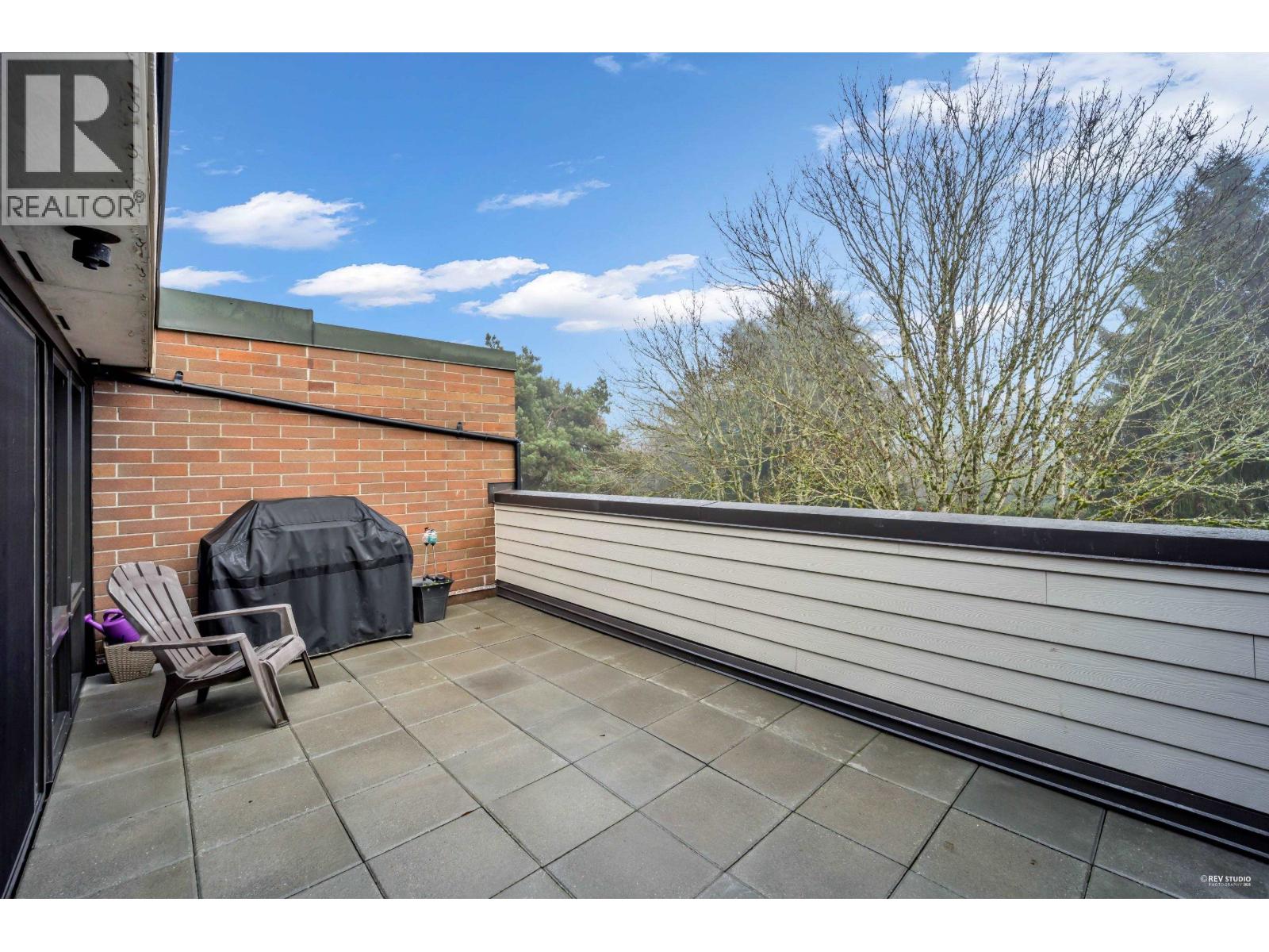 100 10200 4TH AVENUE, Richmond