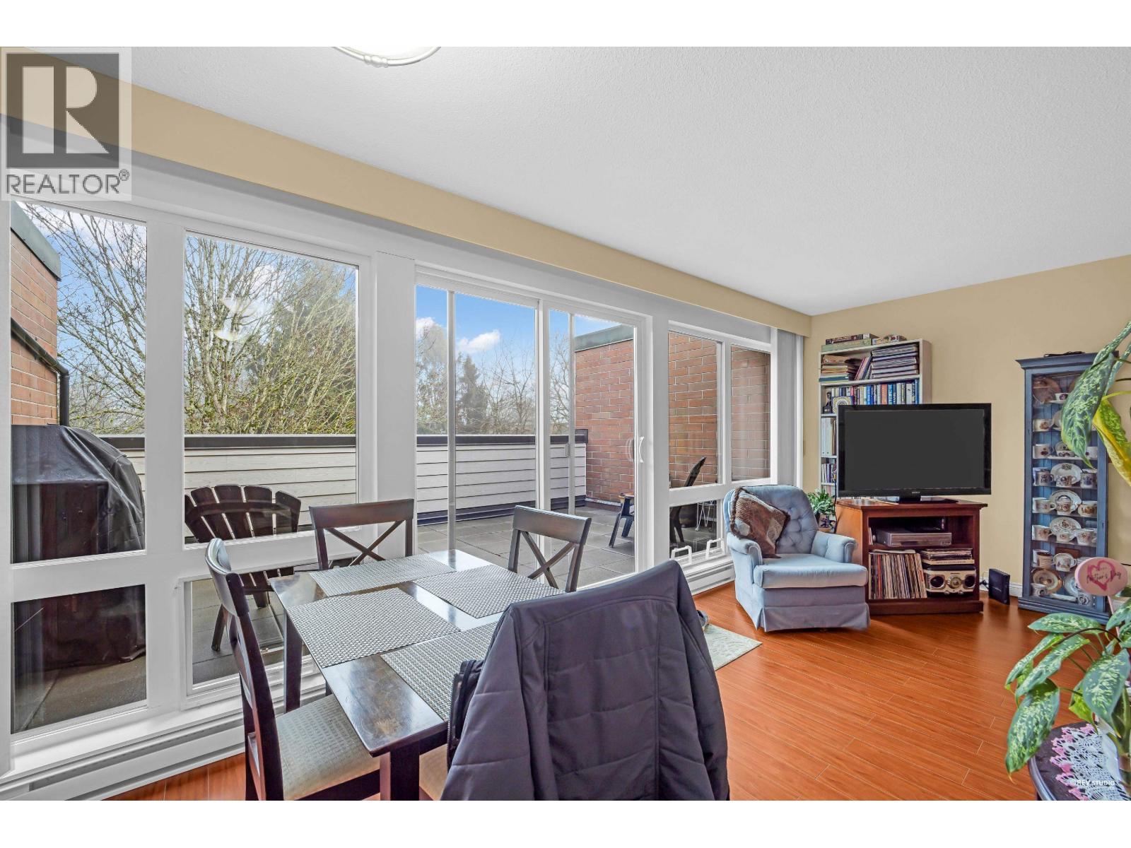 100 10200 4TH AVENUE, Richmond