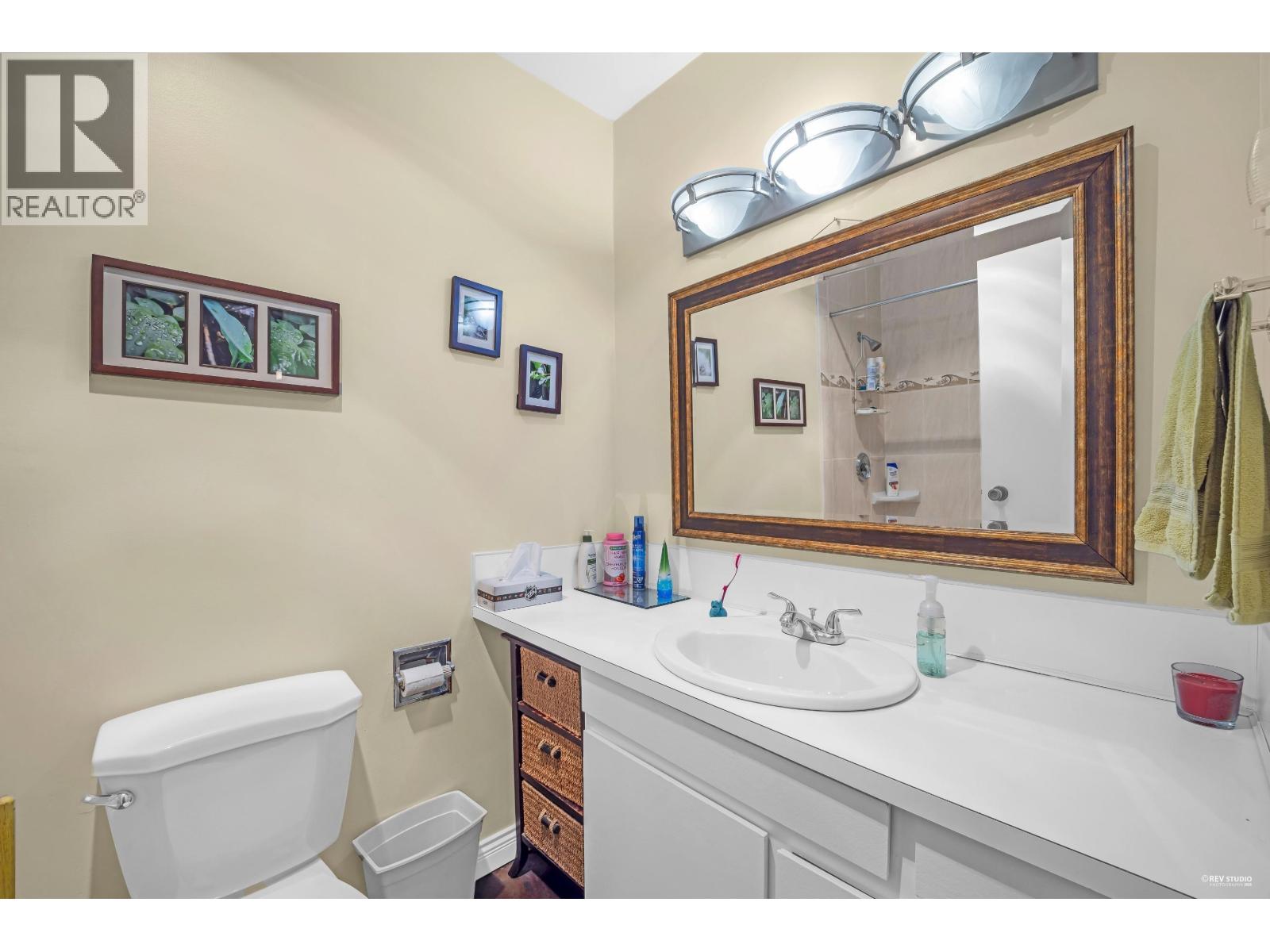 100 10200 4TH AVENUE, Richmond