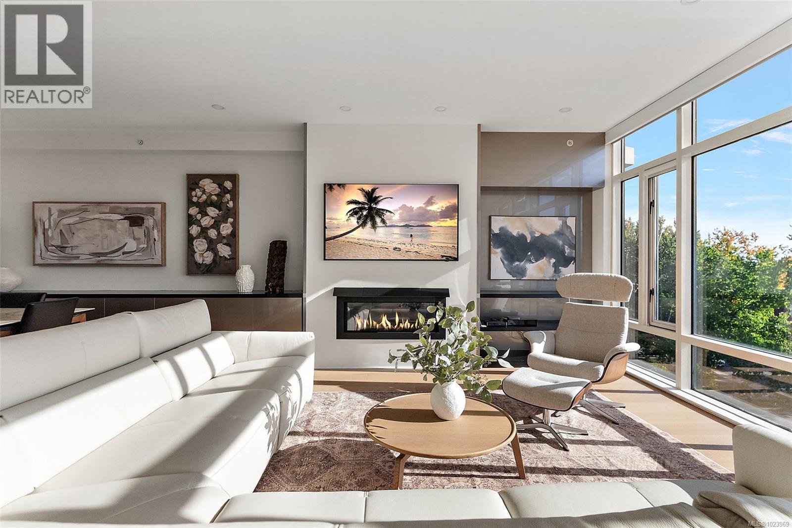 631 21 Dallas Road, Victoria