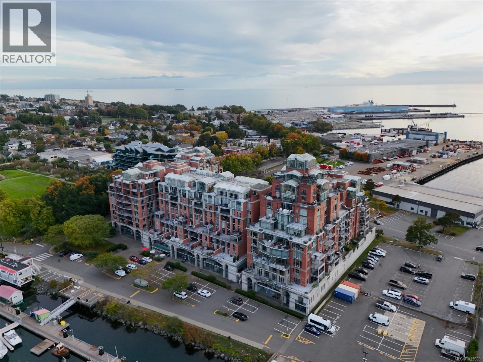 631 21 Dallas Road, Victoria