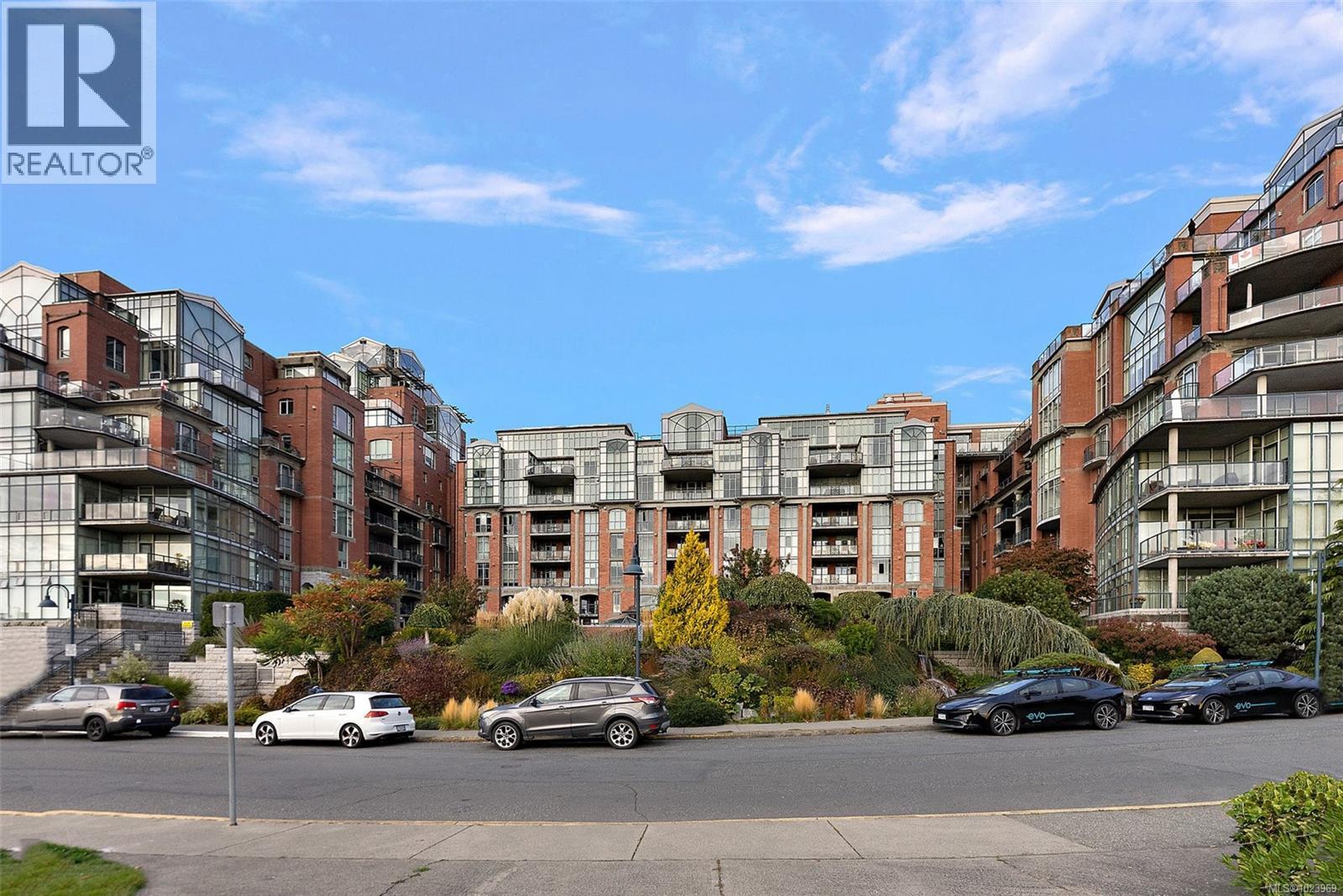 631 21 Dallas Road, Victoria