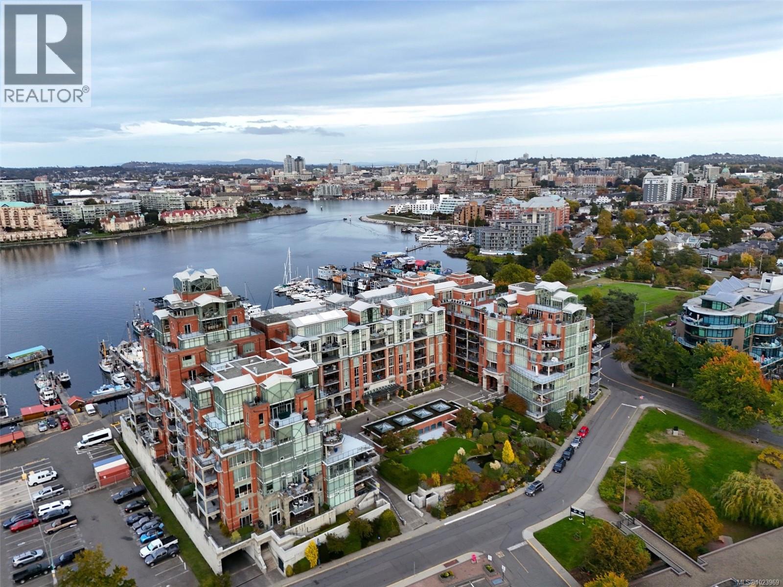 631 21 Dallas Road, Victoria