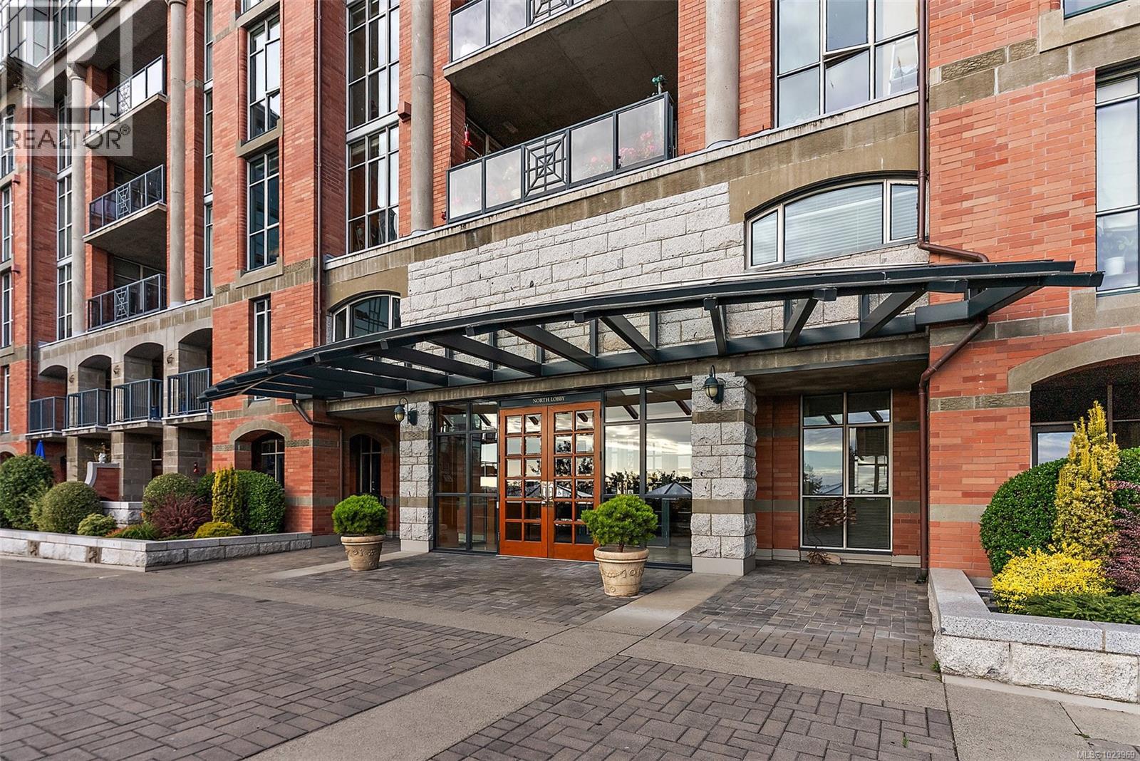 631 21 Dallas Road, Victoria