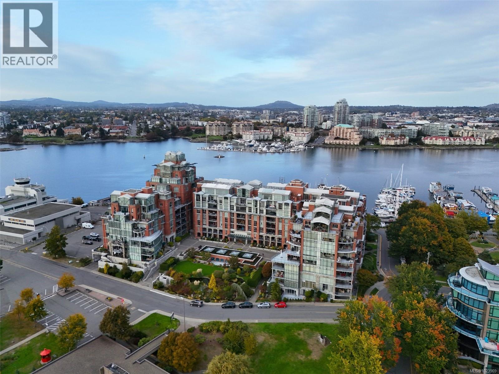 631 21 Dallas Road, Victoria