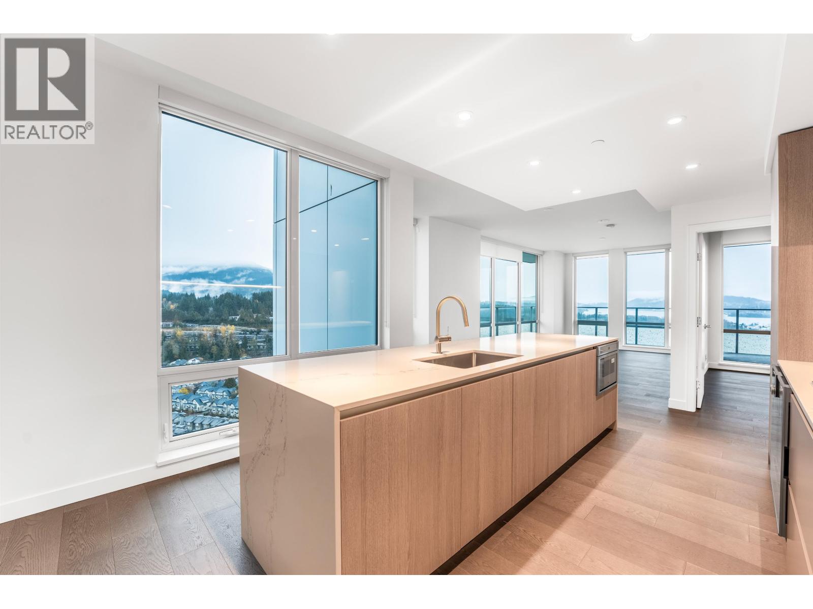 3002 1500 FERN STREET, North Vancouver