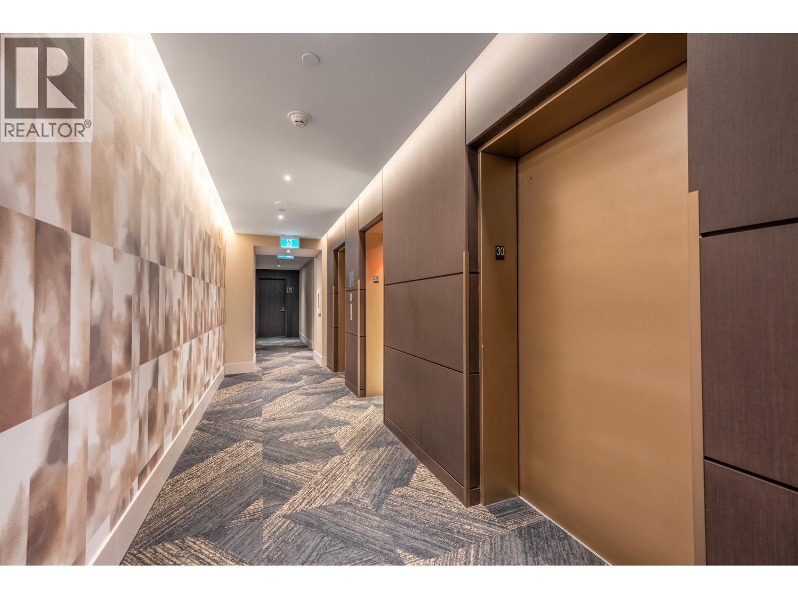 3002 1500 FERN STREET, North Vancouver