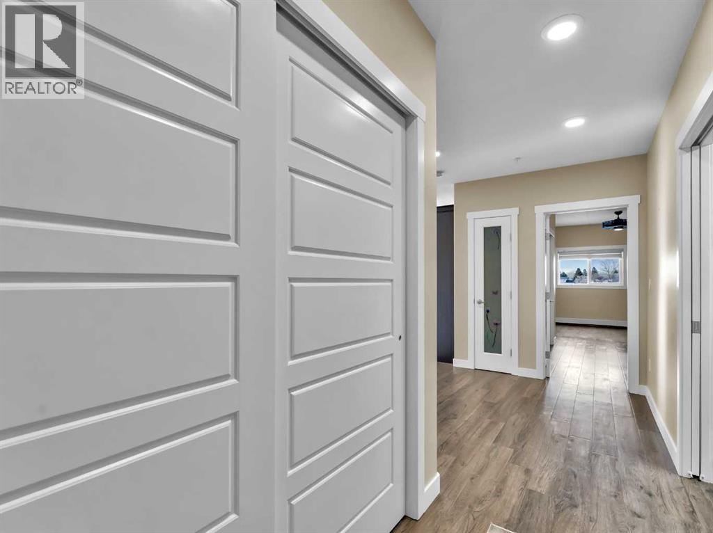 
          499 Meadow Lake Court East
            <br/>
            <span>Brooks</span>
            , 
            <span>AB</span>
             <span>T1R0Y7</span>
         - Photo 10