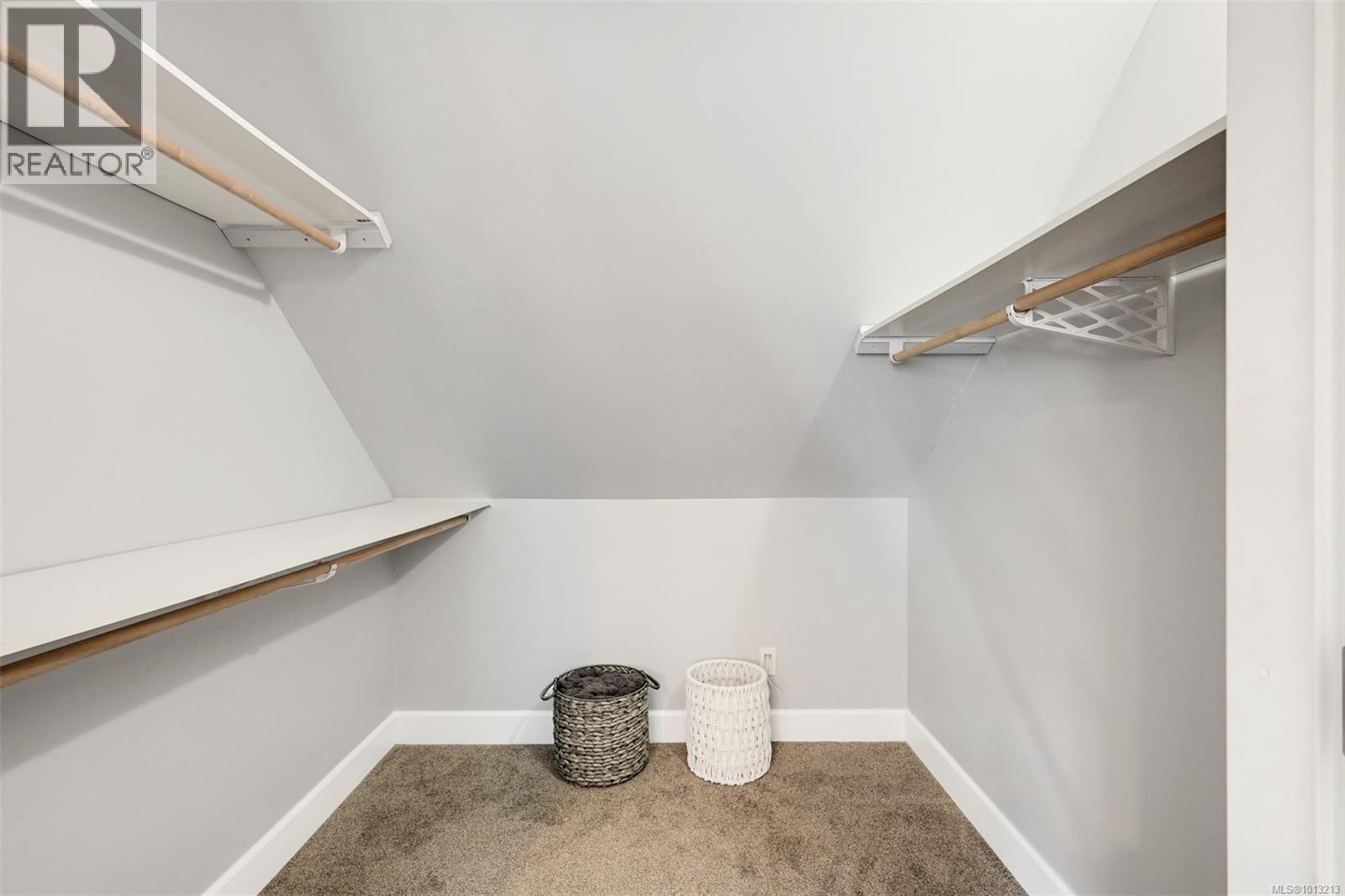 856 Hayden Pl, Mill Bay